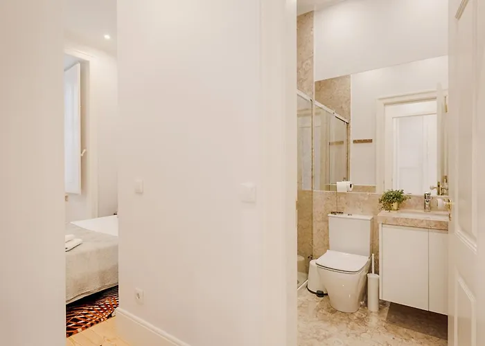 Architectural Gem In Baixa شقة