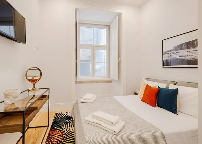 Architectural Gem In Baixa Διαμέρισμα *