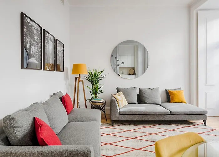 Architectural Gem In Baixa شقة *