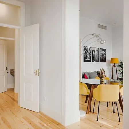 Apartament Architectural Gem In Baixa *